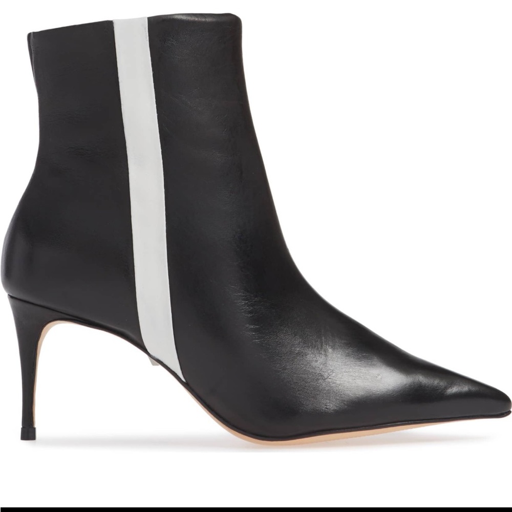 SHUTZ “Adrien” Black w/ White Stripe Boot, Size 6, Genuine Leather, Barely Worn